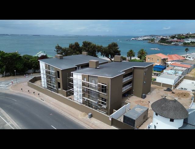2 BEDROOM APARTMENT FOR SALE IN SALDANHA CENTRAL